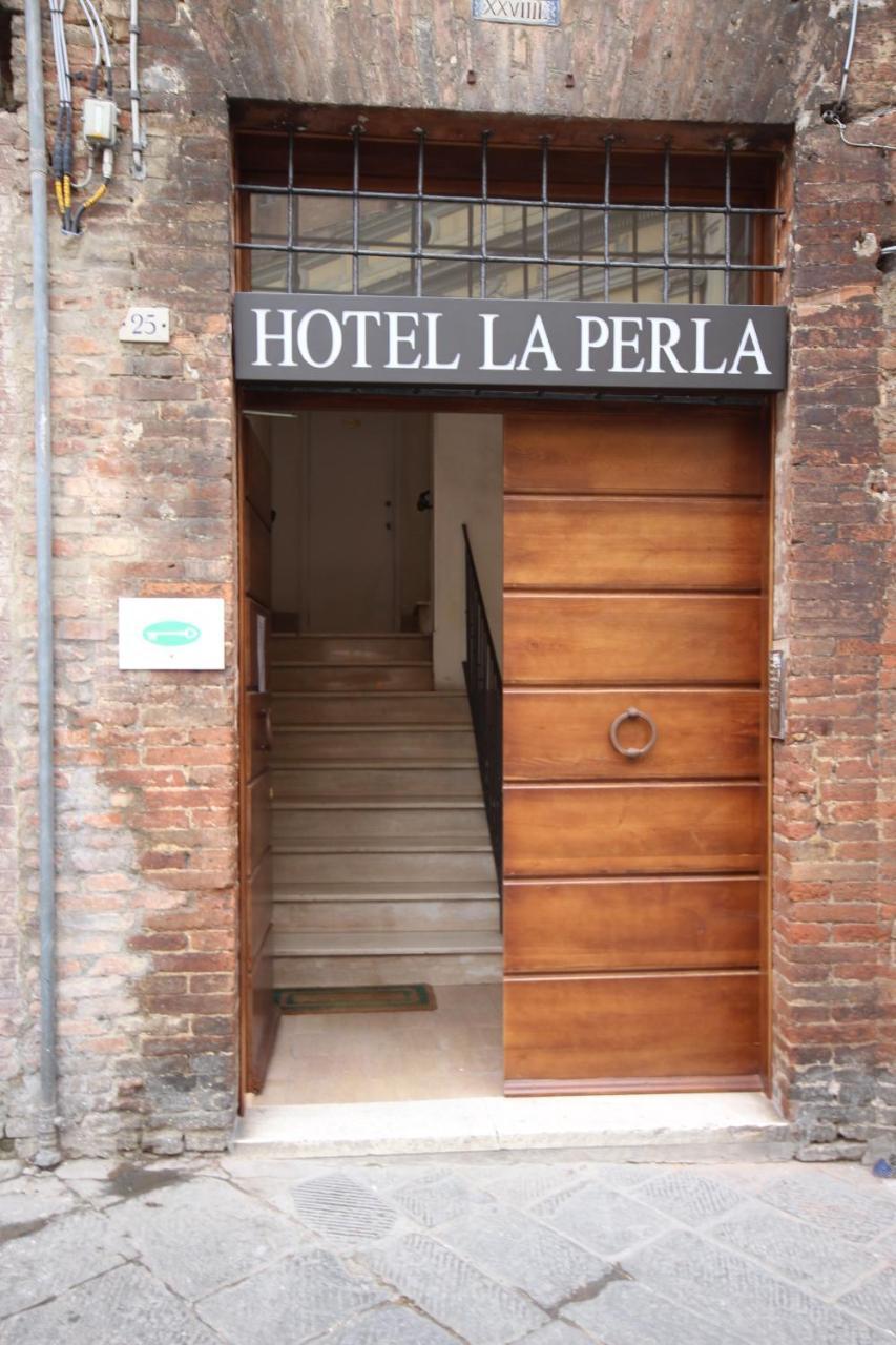 سيينا Hotel La Perla المظهر الخارجي الصورة